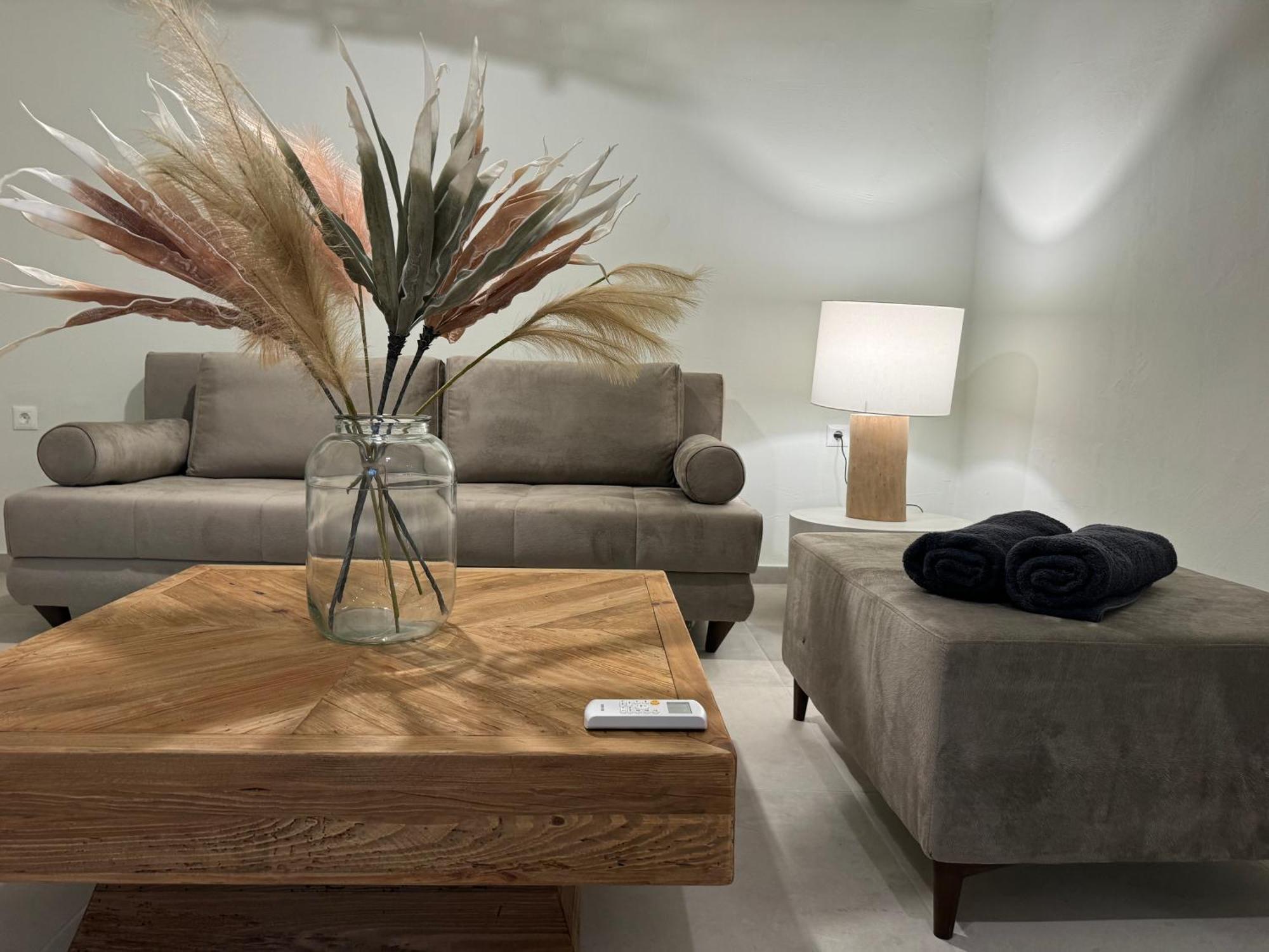 The Noverian Bios Santorini Boutique Hotel Fira  Zimmer foto